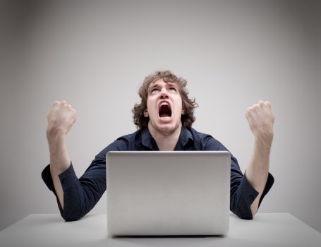 regclean pro system optimizers angry man in front of laptop